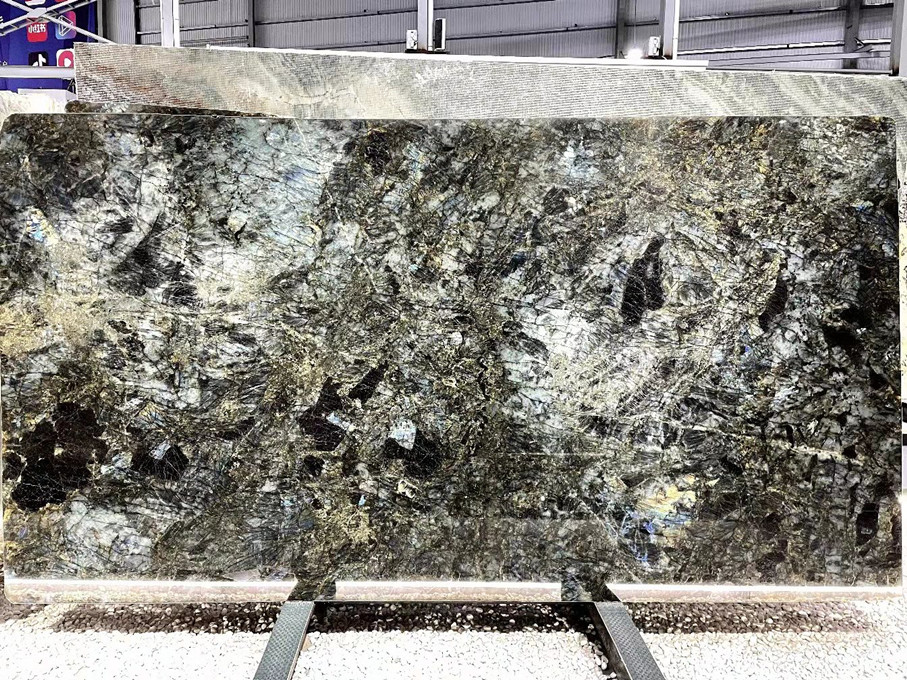 Madagascar Labradorite Granite