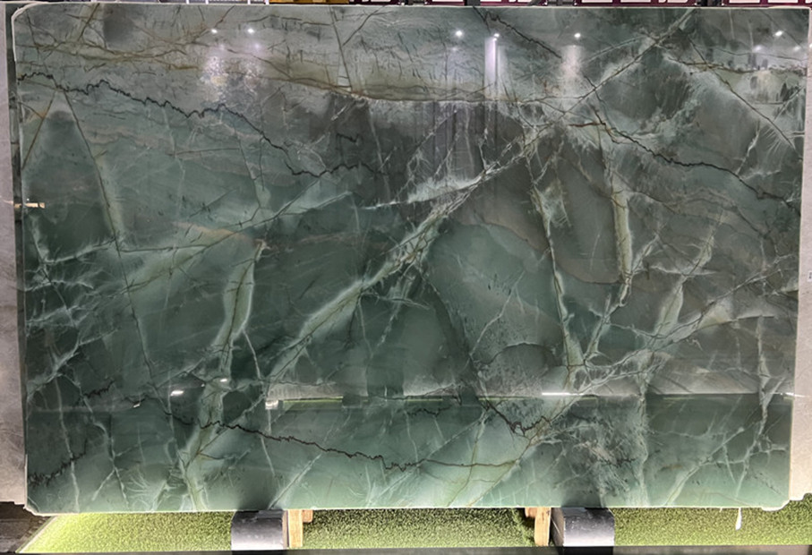 pampers green quartzite slab
